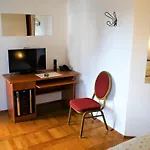 Bed & Breakfast Kleine Hexe 3*