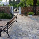 Bed & Breakfast Kleine Hexe Pensjonat Pirovac