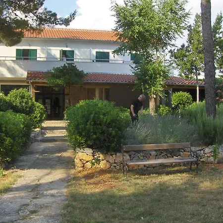 Gasthof Kleine Hexe Pirovac