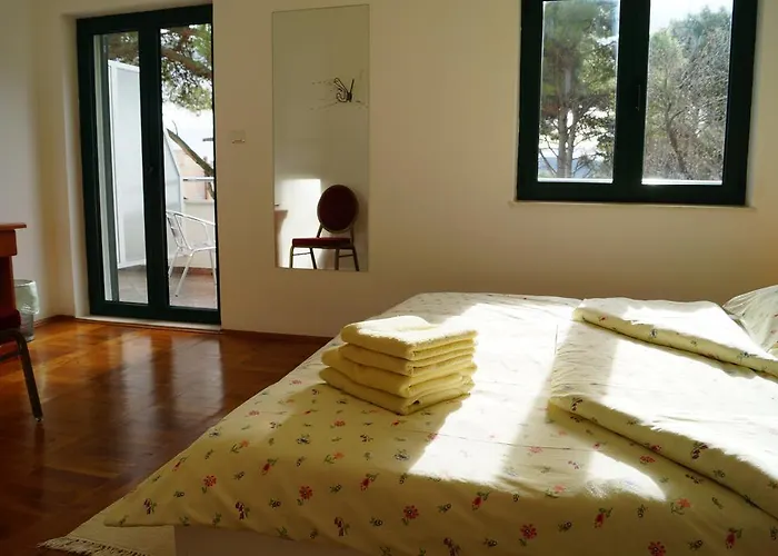 Bed & Breakfast Kleine Hexe 招待所 3*