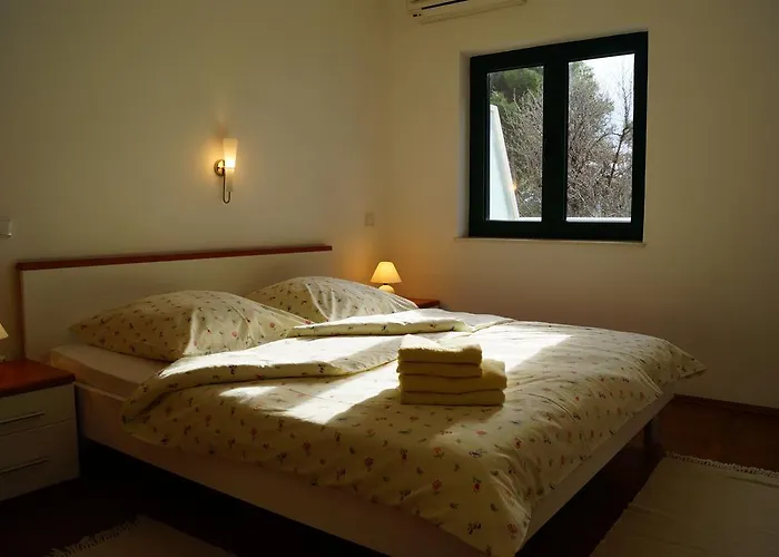 Bed&Breakfast Kleine Hexe Pirovac