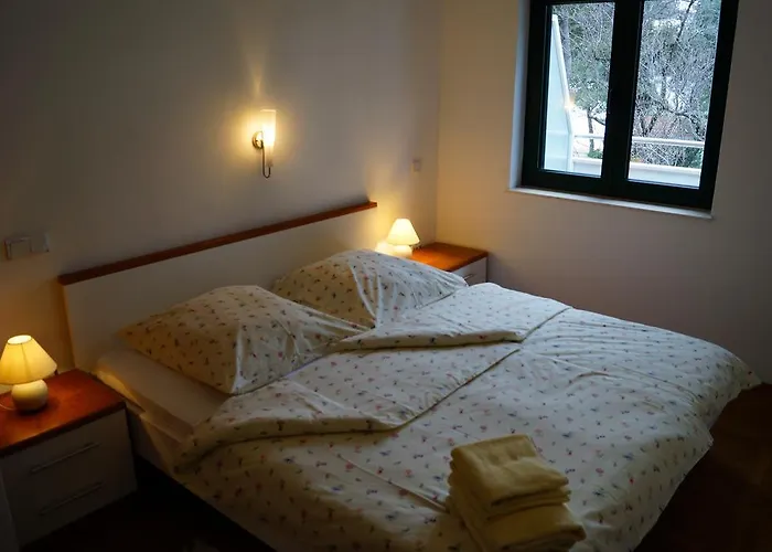 Bed&Breakfast Kleine Hexe Pirovac