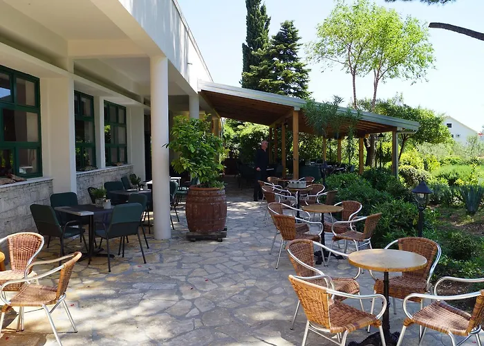 Bed&Breakfast Kleine Hexe Gasthof Pirovac