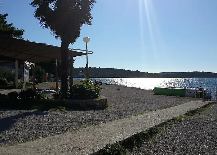 Gasthuis Kleine Hexe Pirovac