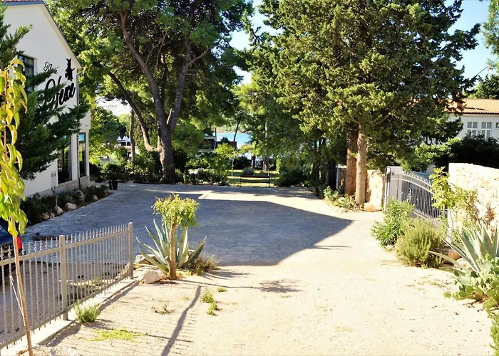 Bed & Breakfast Kleine Hexe Gasthuis Pirovac