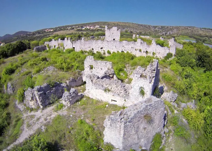 Kleine Hexe 3* 皮罗瓦茨